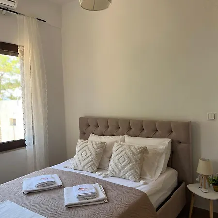 公寓 Artemisa House *
