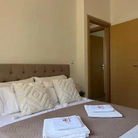 Artemisa House 公寓 *